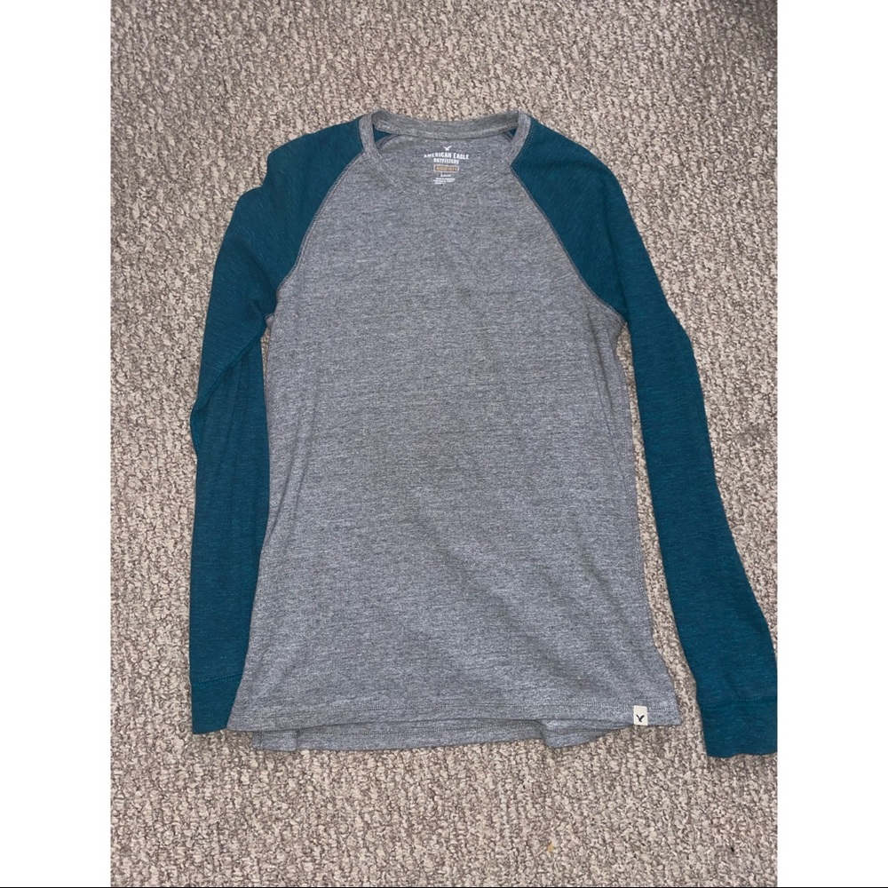 American Eagle Outfitters Active Flex Grey & Green long Sleeve Shirt